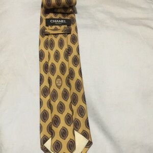 Chanel men tie